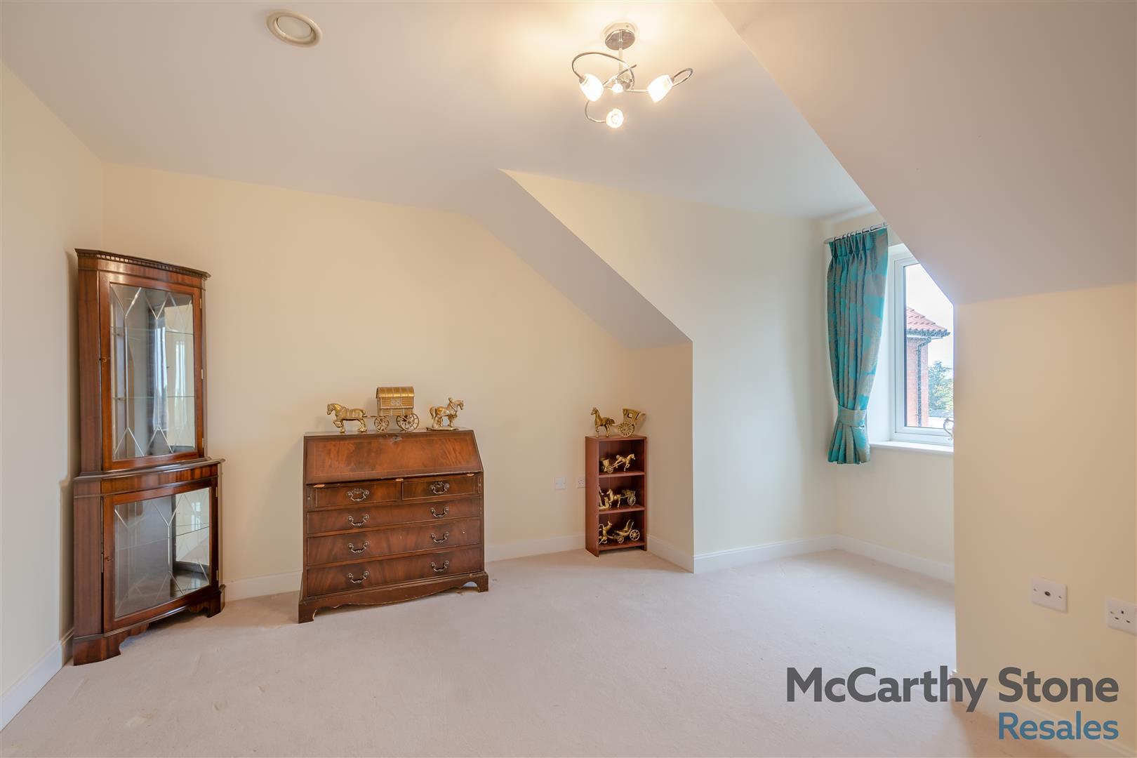 Devonshire Grange, Devonshire Avenue, Roundhay, Leeds, LS8 1AN