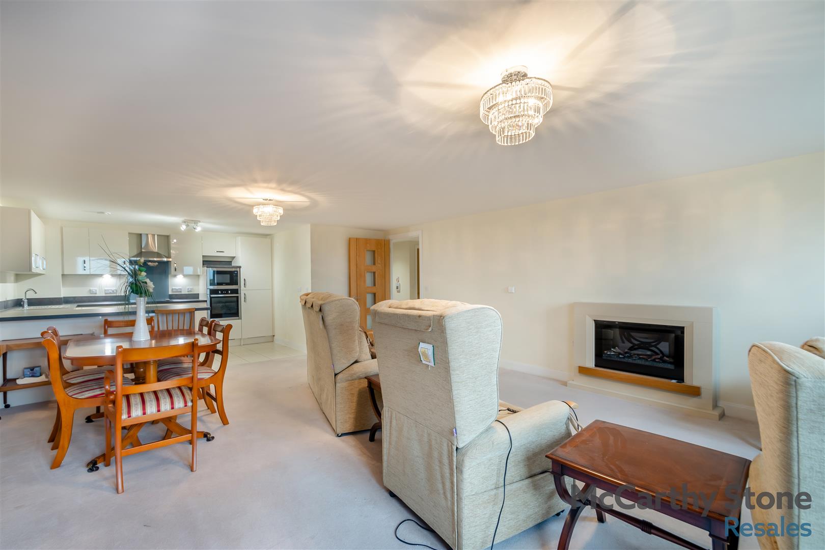 Devonshire Grange, Devonshire Avenue, Roundhay, Leeds, LS8 1AN