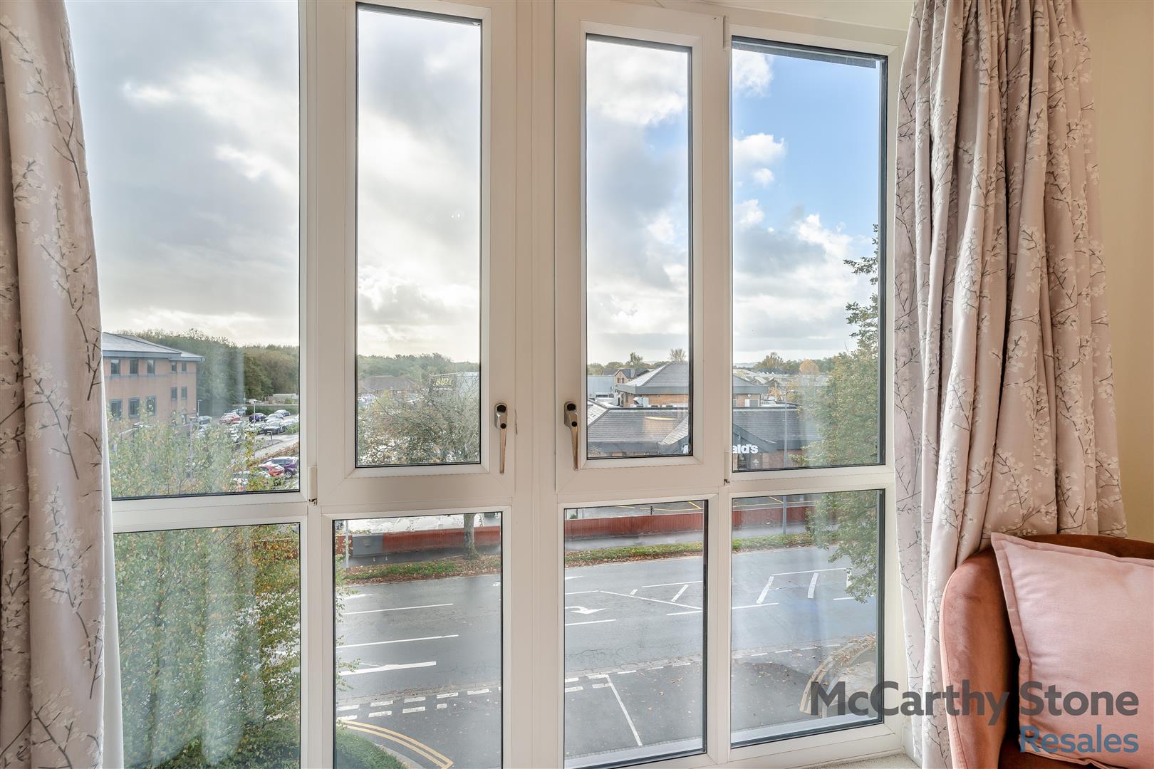 Llys Isan, Ilex Close, Llanishen, Cardiff, CF14 5DZ