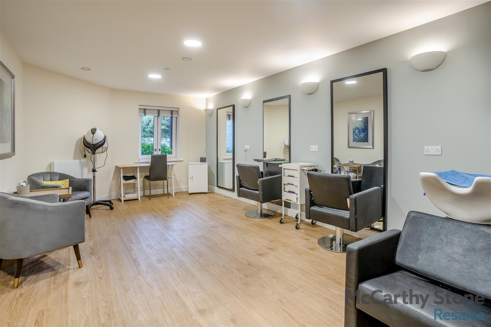 Llys Isan, Ilex Close, Llanishen, Cardiff, CF14 5DZ