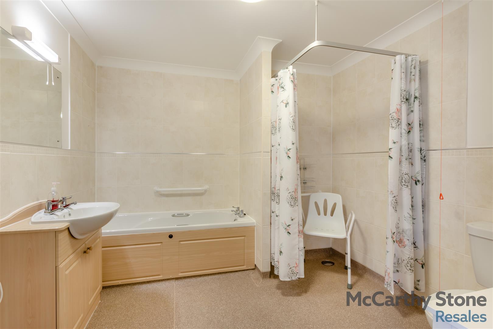 High Street South, Rushden, Northamptonshire, NN10 0FR