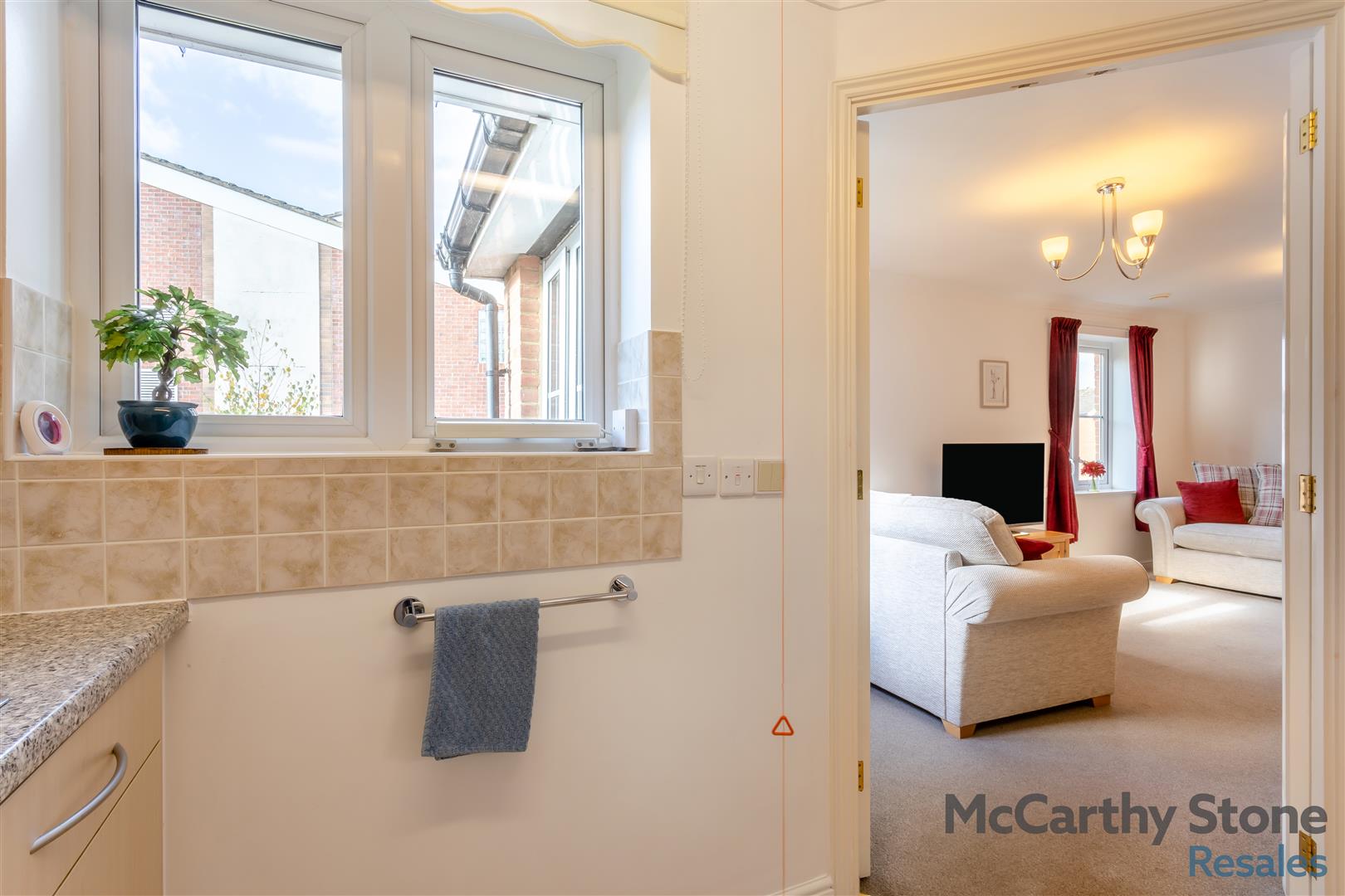 High Street South, Rushden, Northamptonshire, NN10 0FR