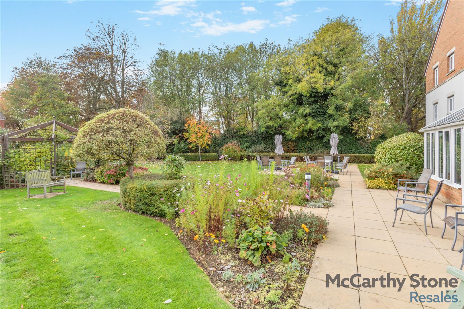 High Street South, Rushden, Northamptonshire, NN10 0FR