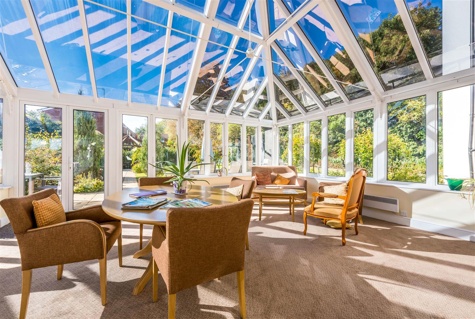 High Street South, Rushden, Northamptonshire, NN10 0FR