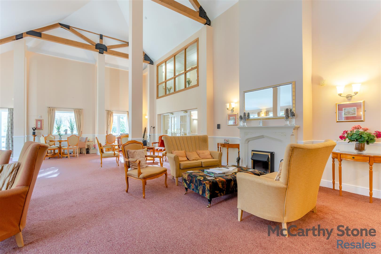 High Street South, Rushden, Northamptonshire, NN10 0FR