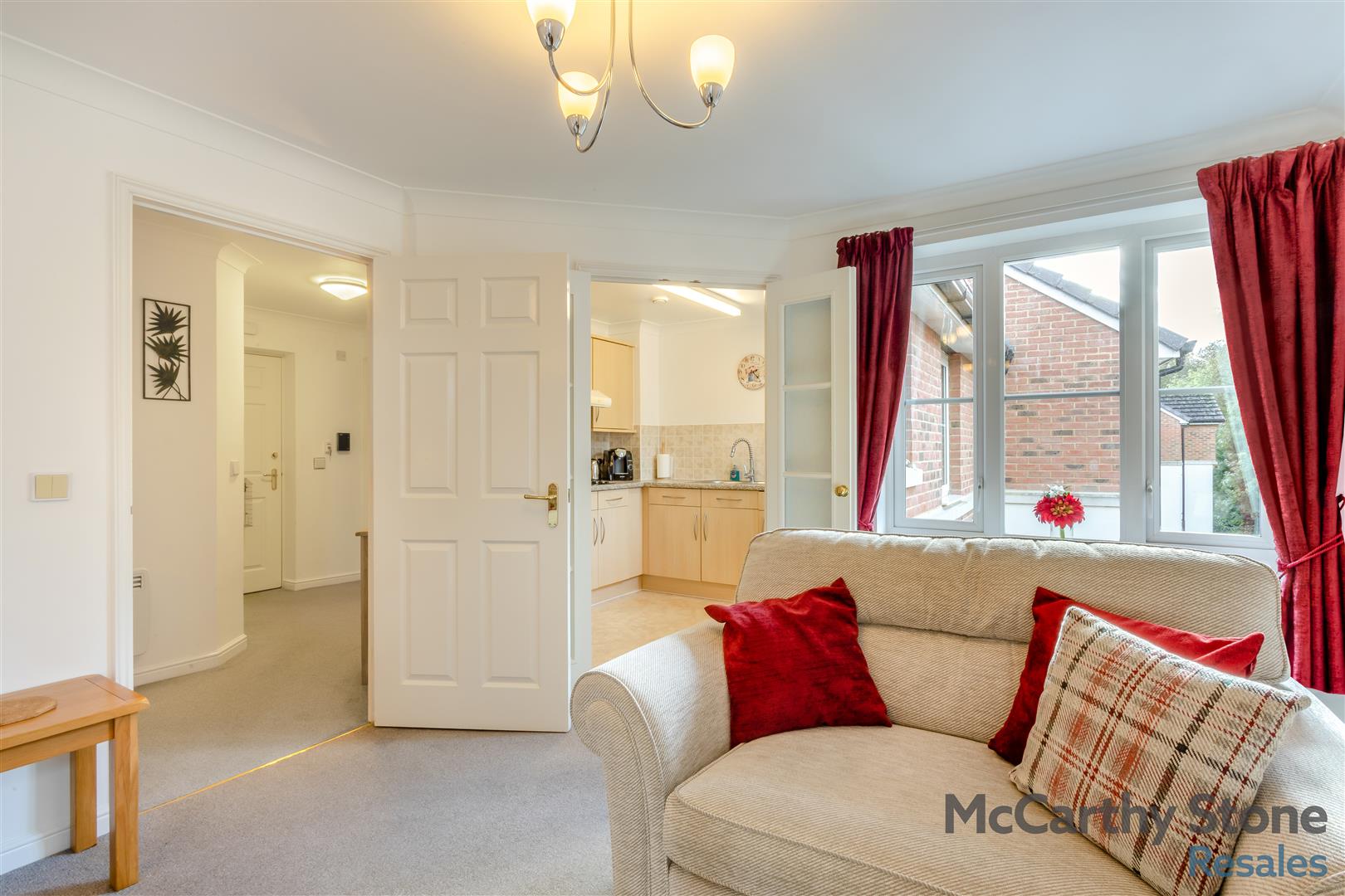 High Street South, Rushden, Northamptonshire, NN10 0FR