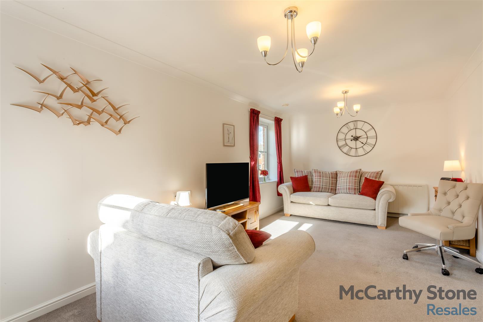 High Street South, Rushden, Northamptonshire, NN10 0FR