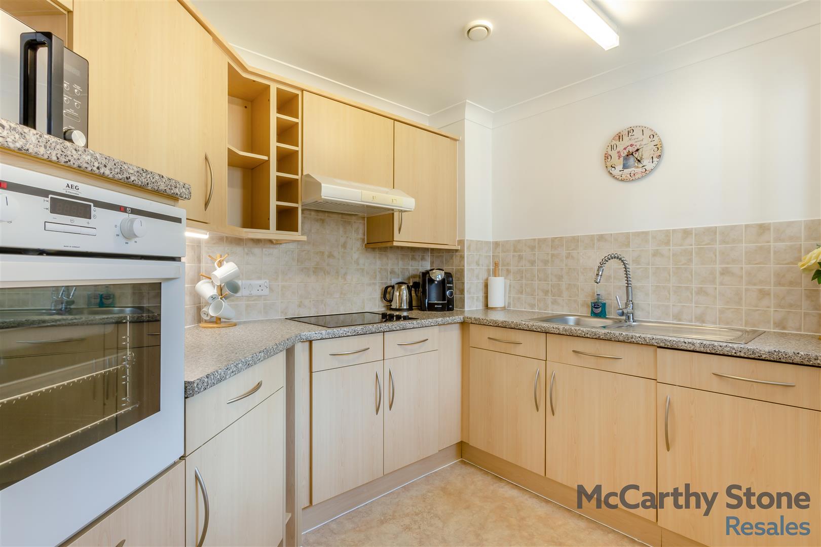 High Street South, Rushden, Northamptonshire, NN10 0FR