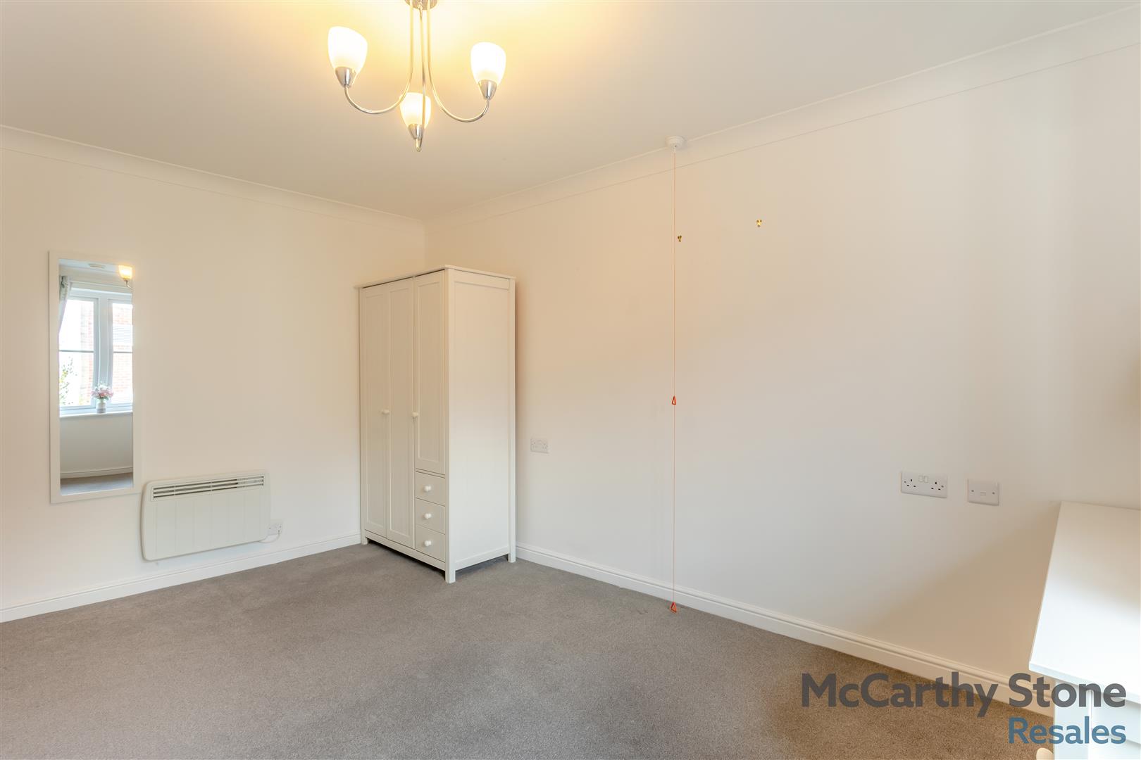 High Street South, Rushden, Northamptonshire, NN10 0FR