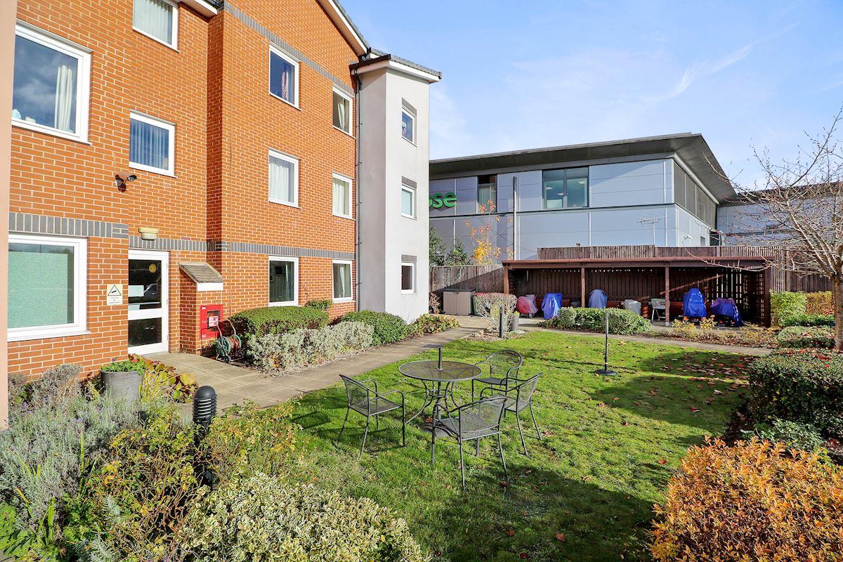 Benedict Court, Western Avenue, Newbury, Berkshire, RG14 1AR