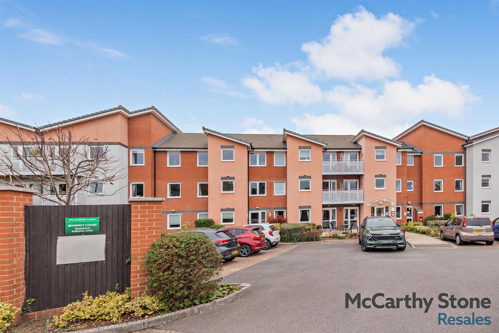 Benedict Court, Western Avenue, Newbury, Berkshire, RG14 1AR