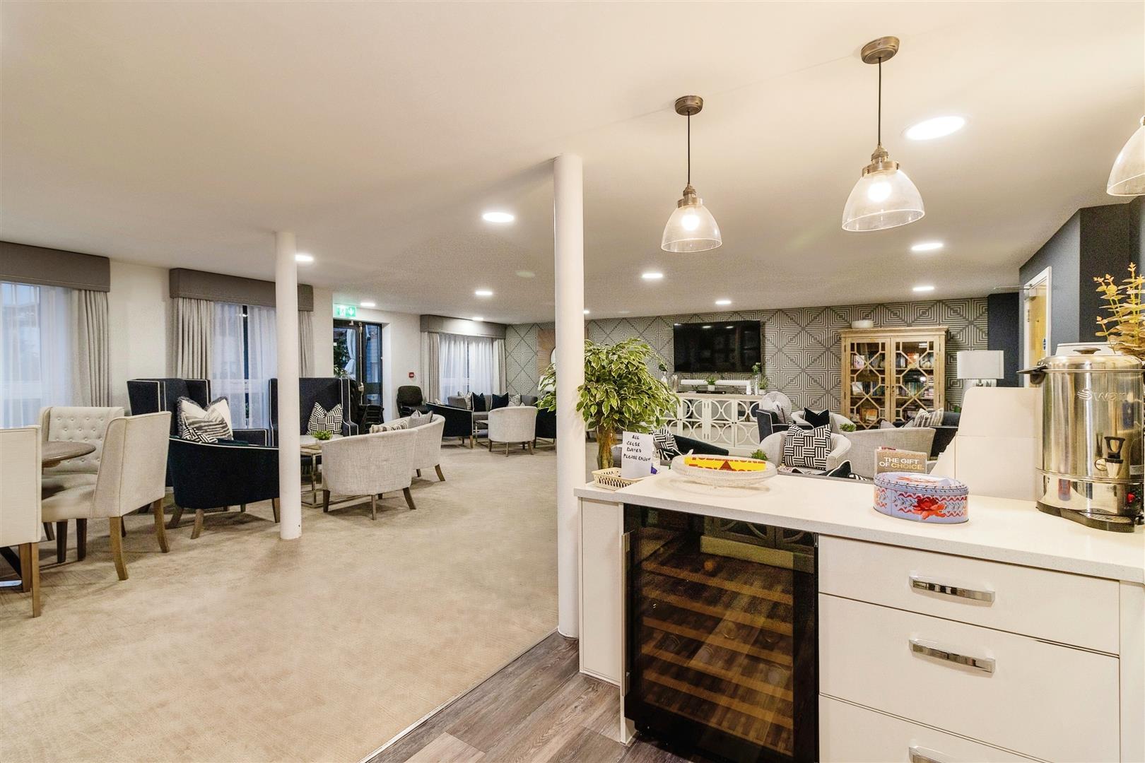 Hindhead Knoll, Walnut Tree, Milton Keynes