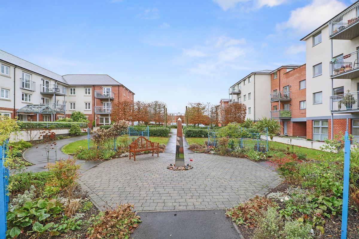 Lady Susan, New Road, Basingstoke