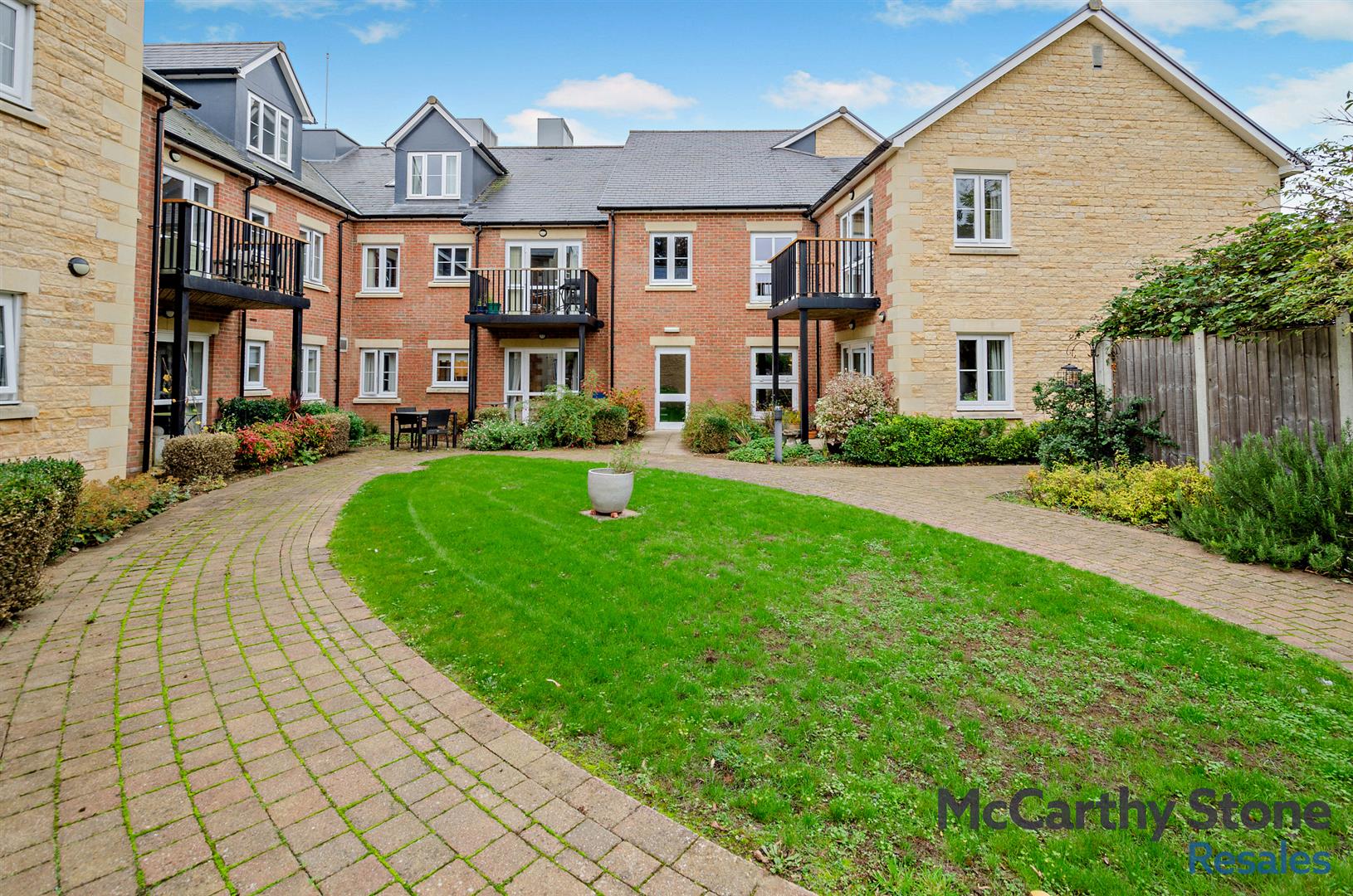 Heron Place, Nurseries Road, Kidlington, OX5 1FU