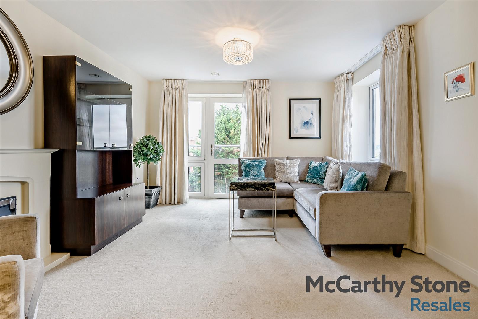 Moorfield Road, Denham Green