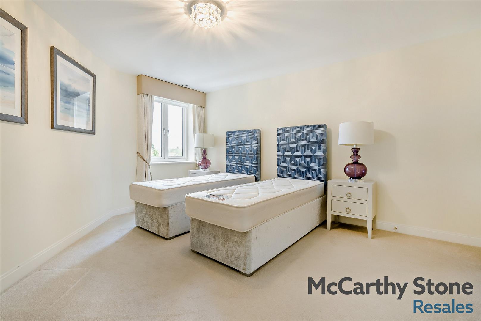 Moorfield Road, Denham Green