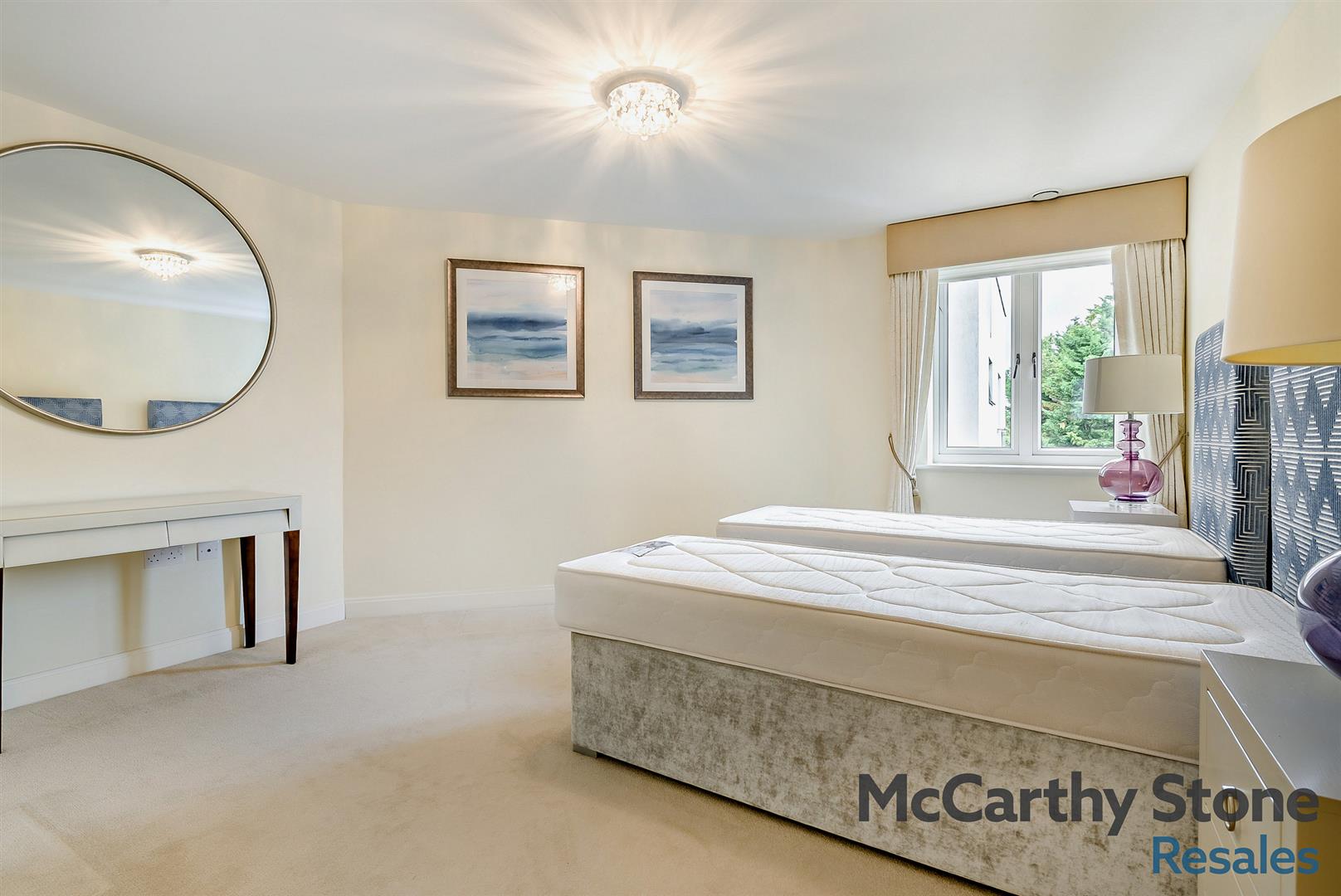 Moorfield Road, Denham Green