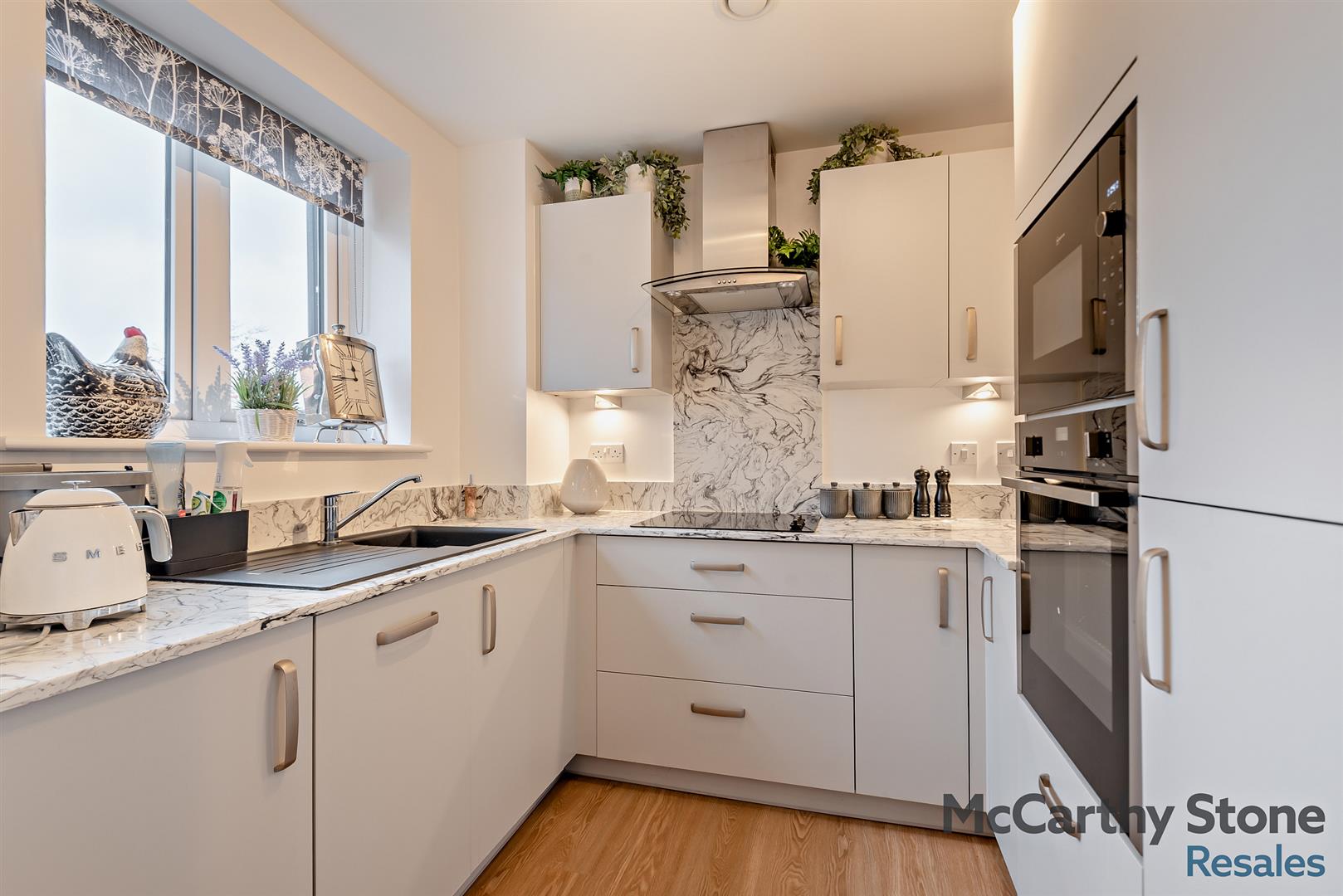 Roslin Place, Station Road, Hook, RG27 9GU