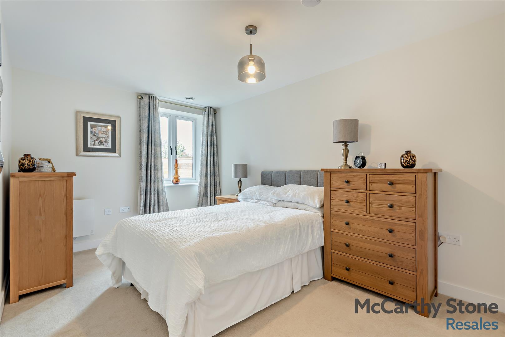 Roslin Place, Station Road, Hook, RG27 9GU