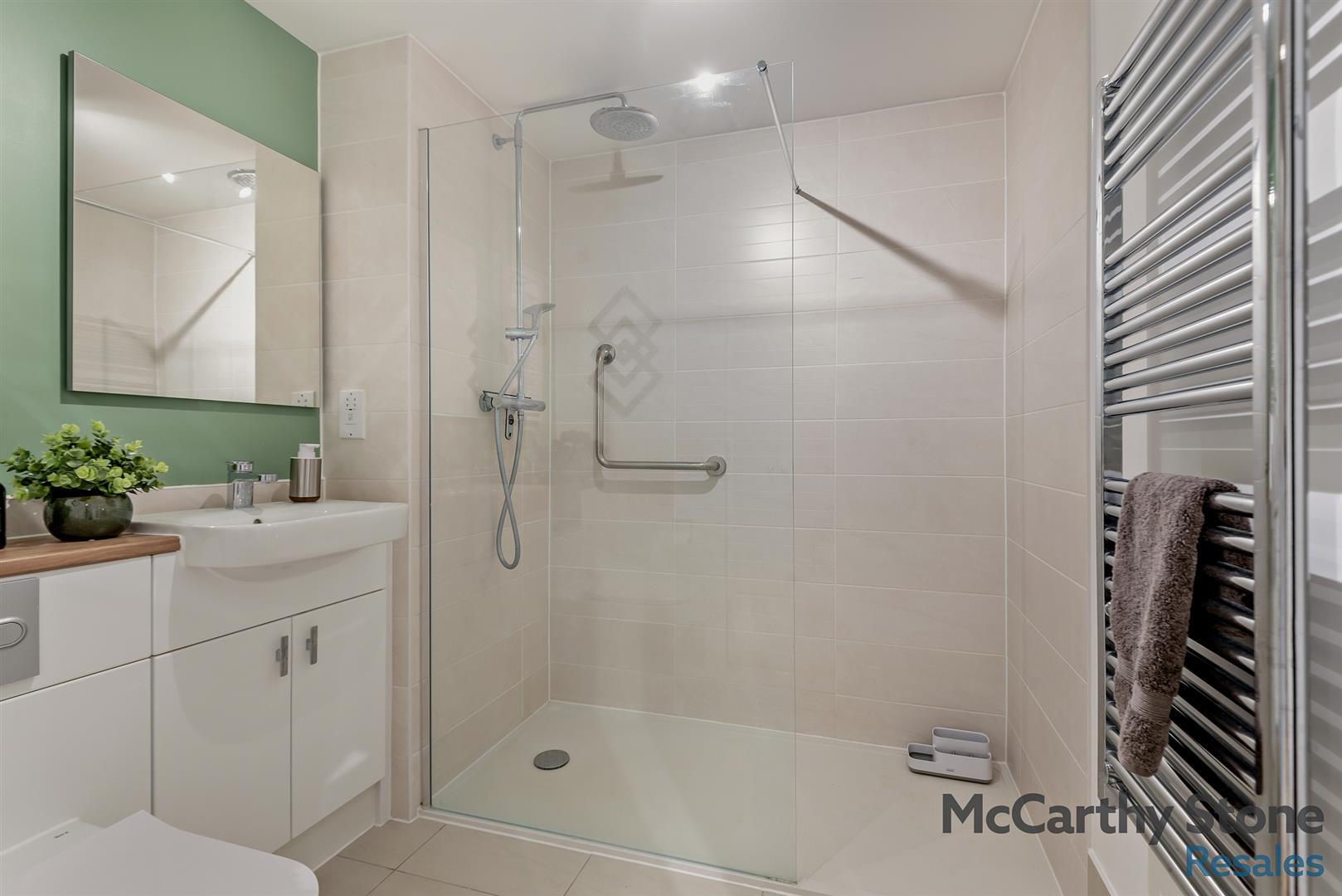 Roslin Place, Station Road, Hook, RG27 9GU