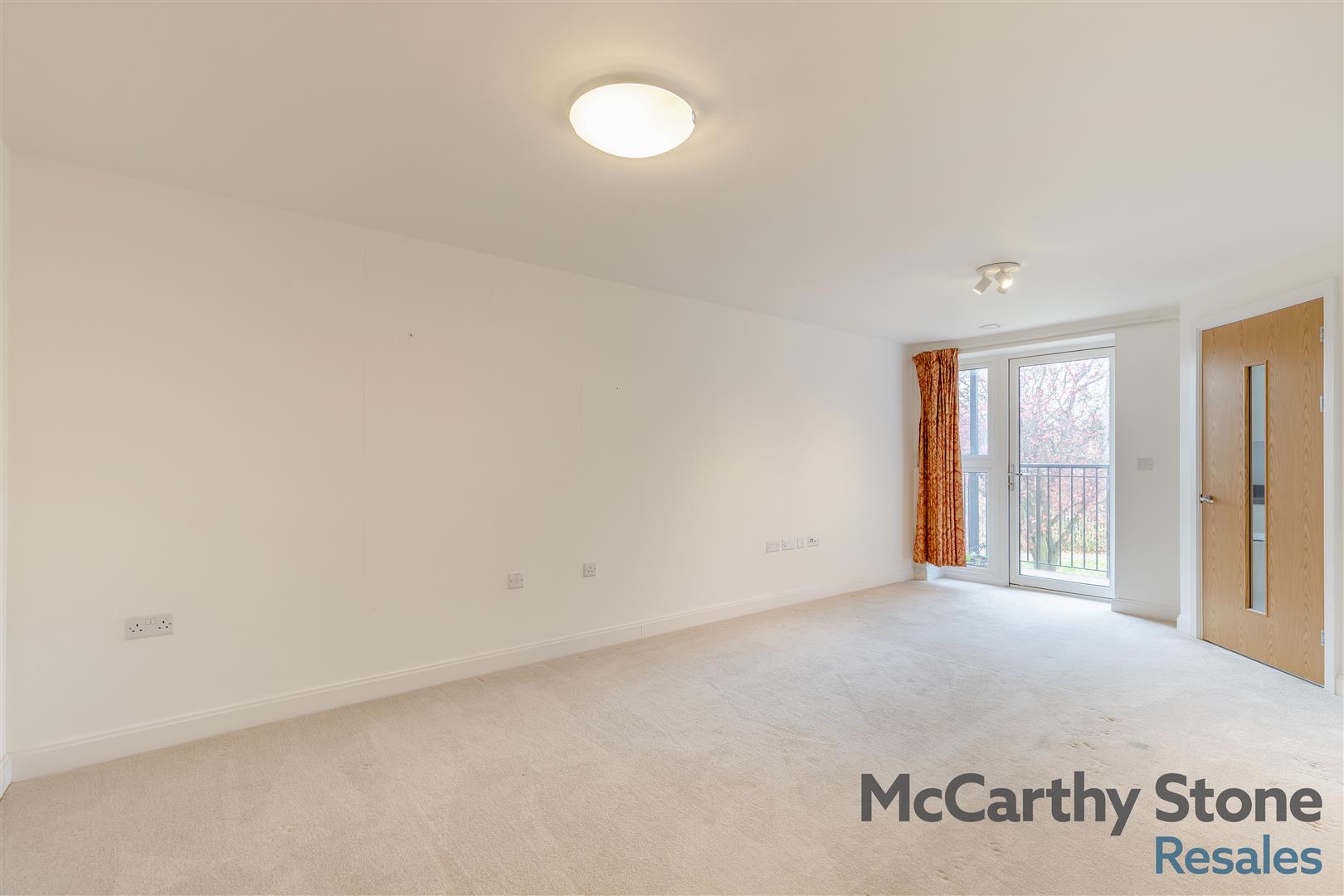 Oakhill Place, High View, Bedford, Bedfordshire, MK41 8FB