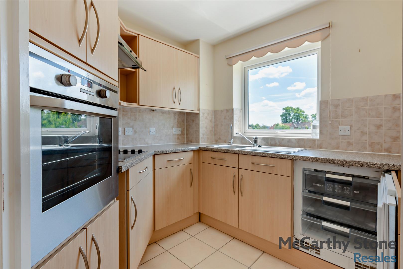 Benedict Court, Western Avenue, Newbury, Berkshire, RG14 1AR