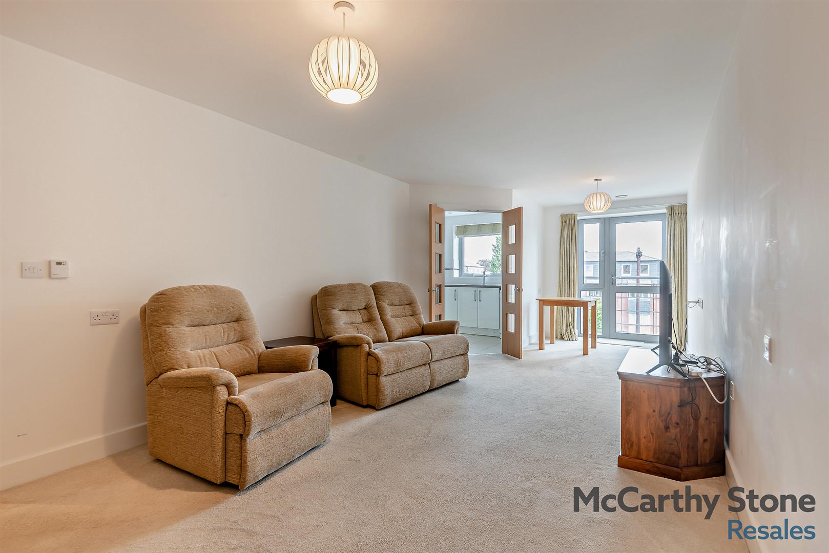 101-105 Fleet Road, Fleet