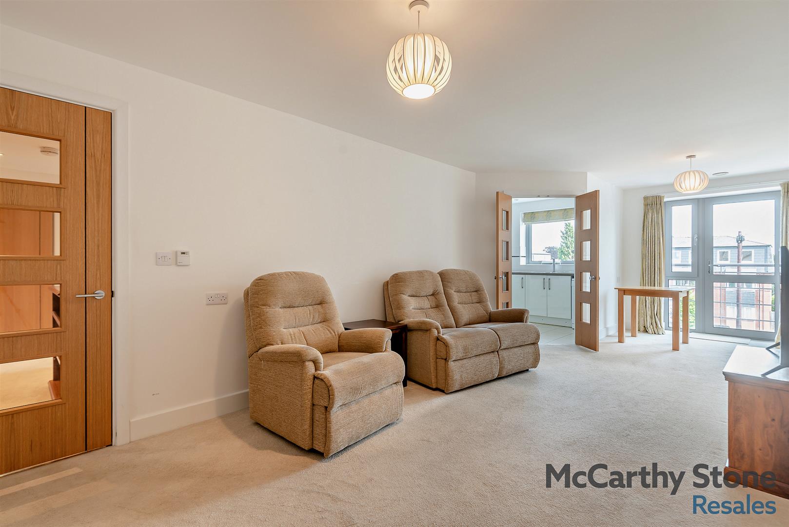 101-105 Fleet Road, Fleet