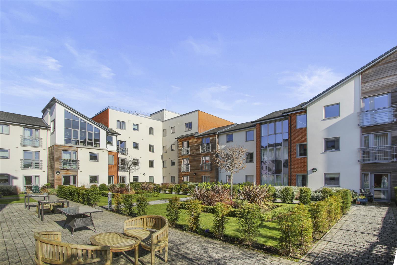 101-105 Fleet Road, Fleet