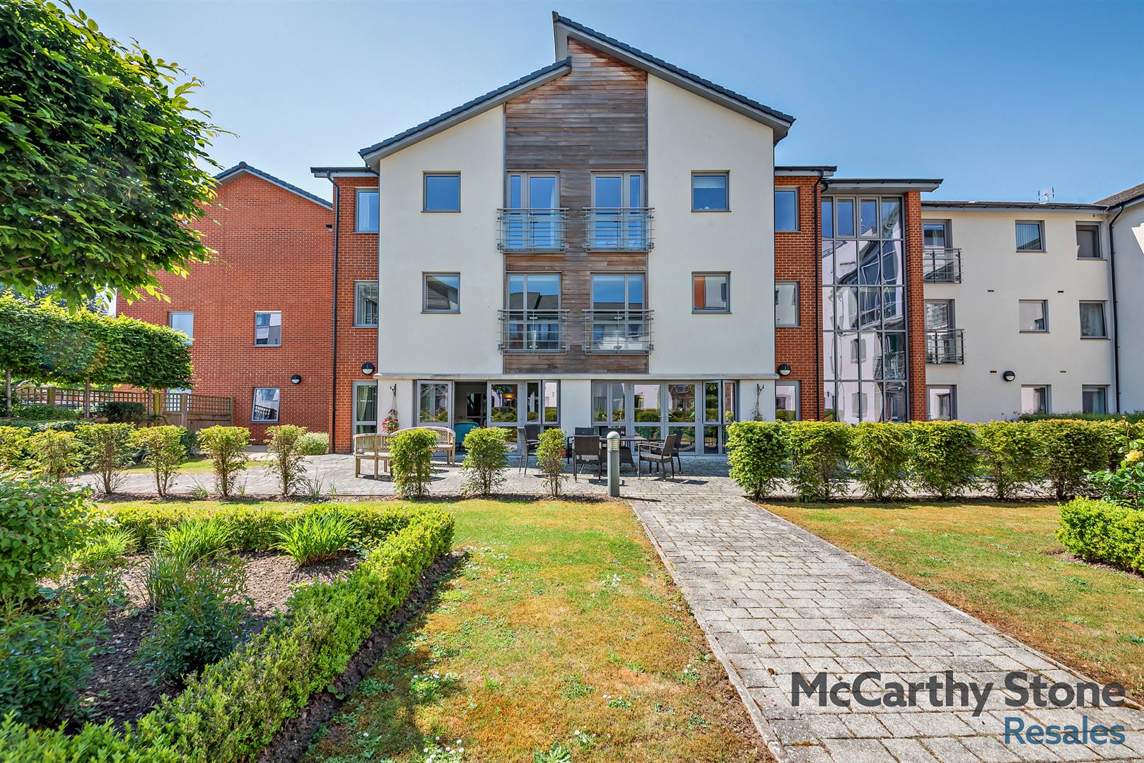 101-105 Fleet Road, Fleet