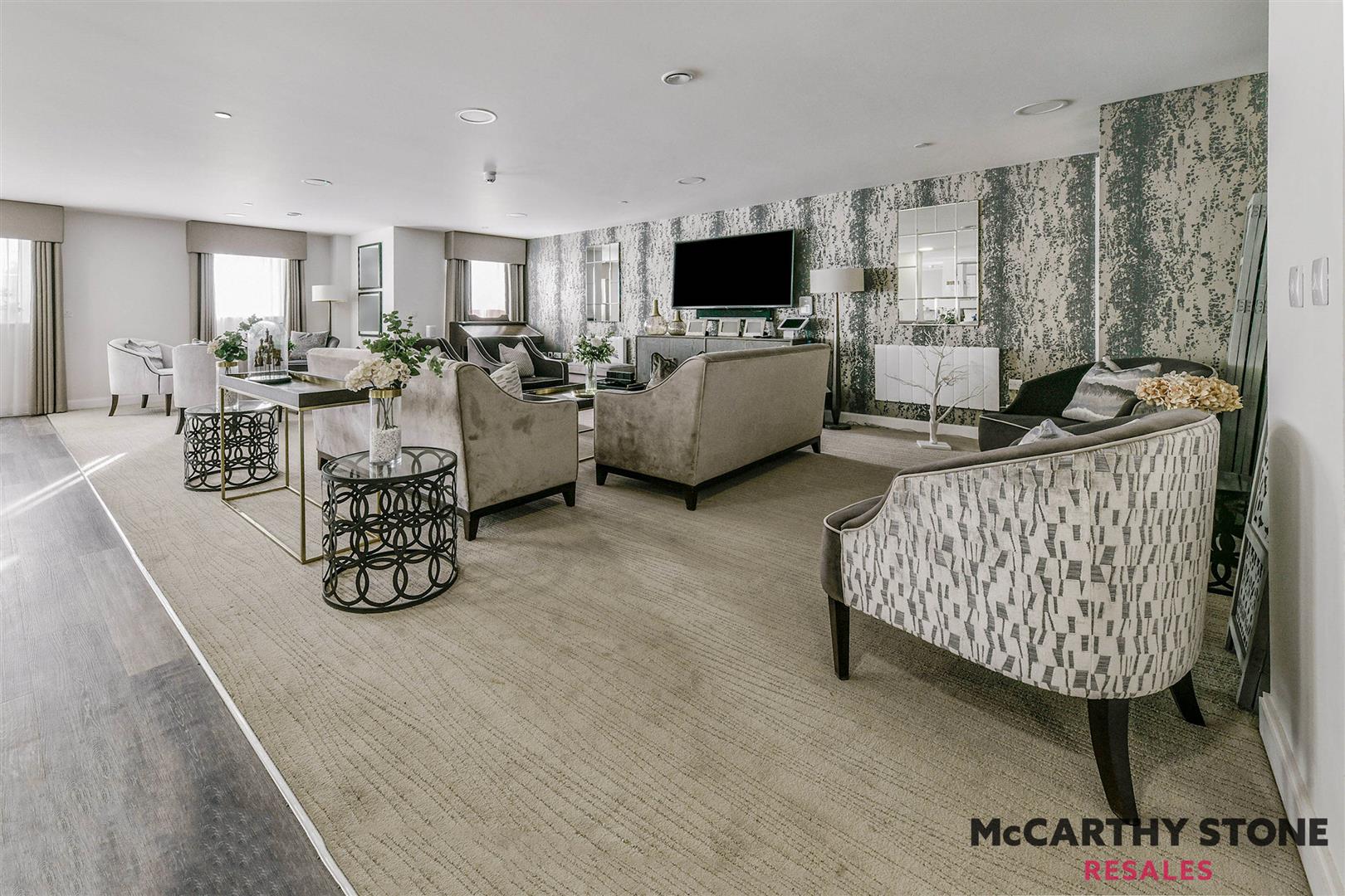 Lowe House, London Road, Knebworth