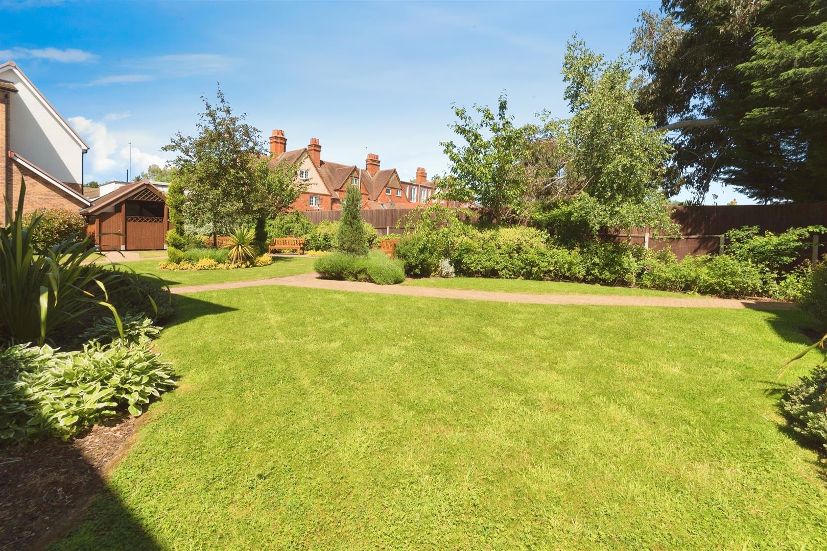 8 Westonia Court, 582-592 Wellingborough Road, Northampton