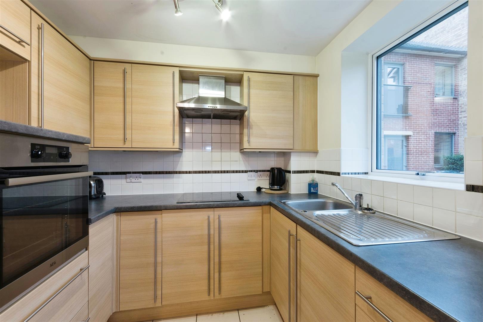 8 Westonia Court, 582-592 Wellingborough Road, Northampton