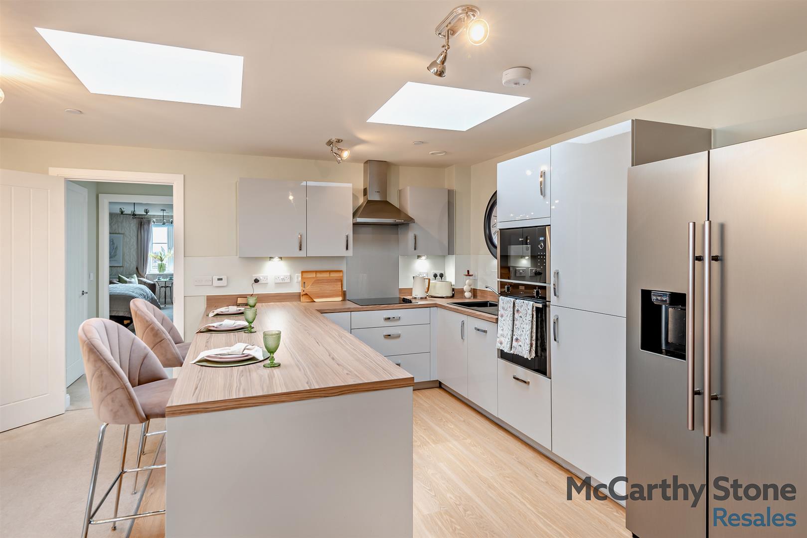 Westpole Avenue, Barnet