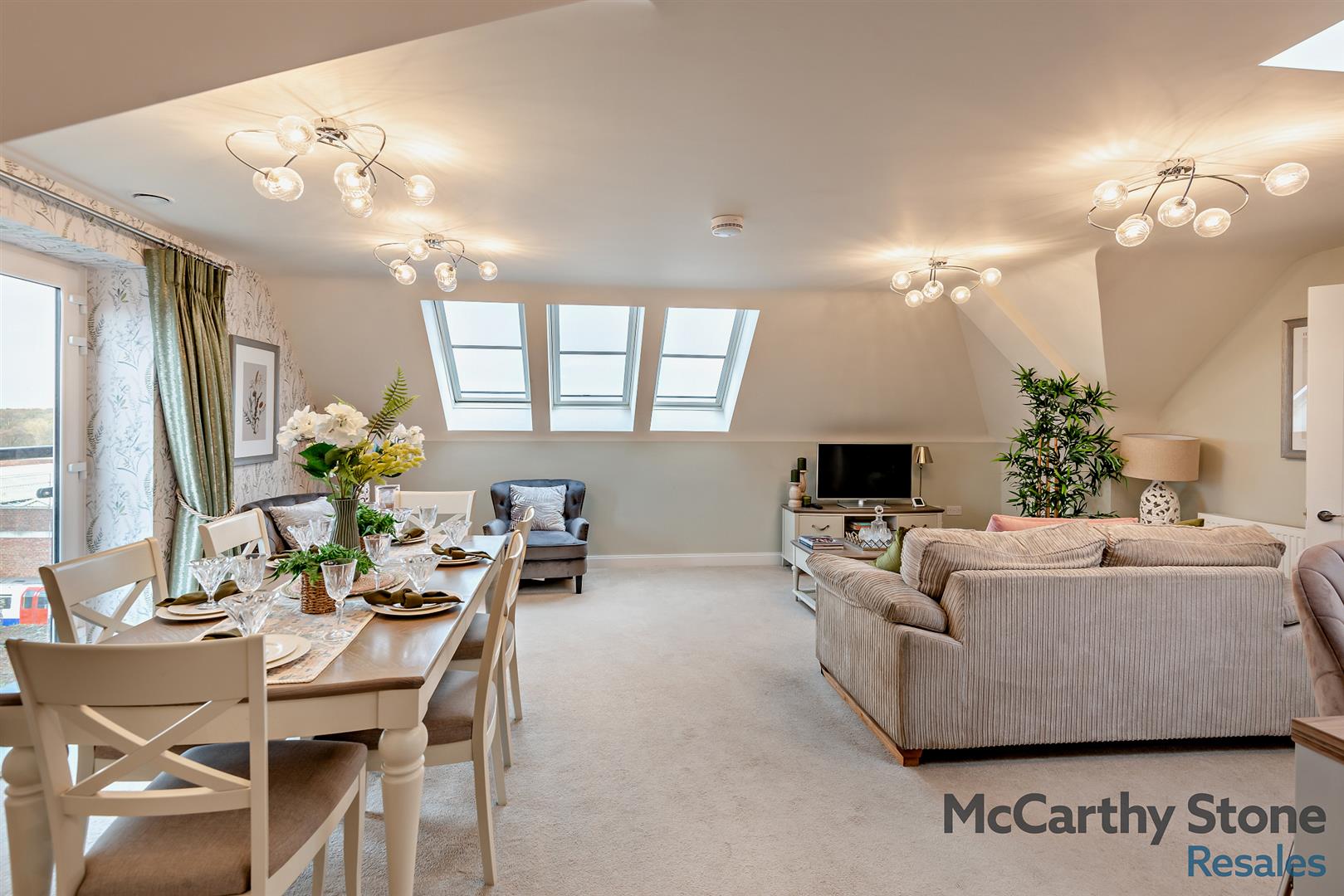 Westpole Avenue, Barnet