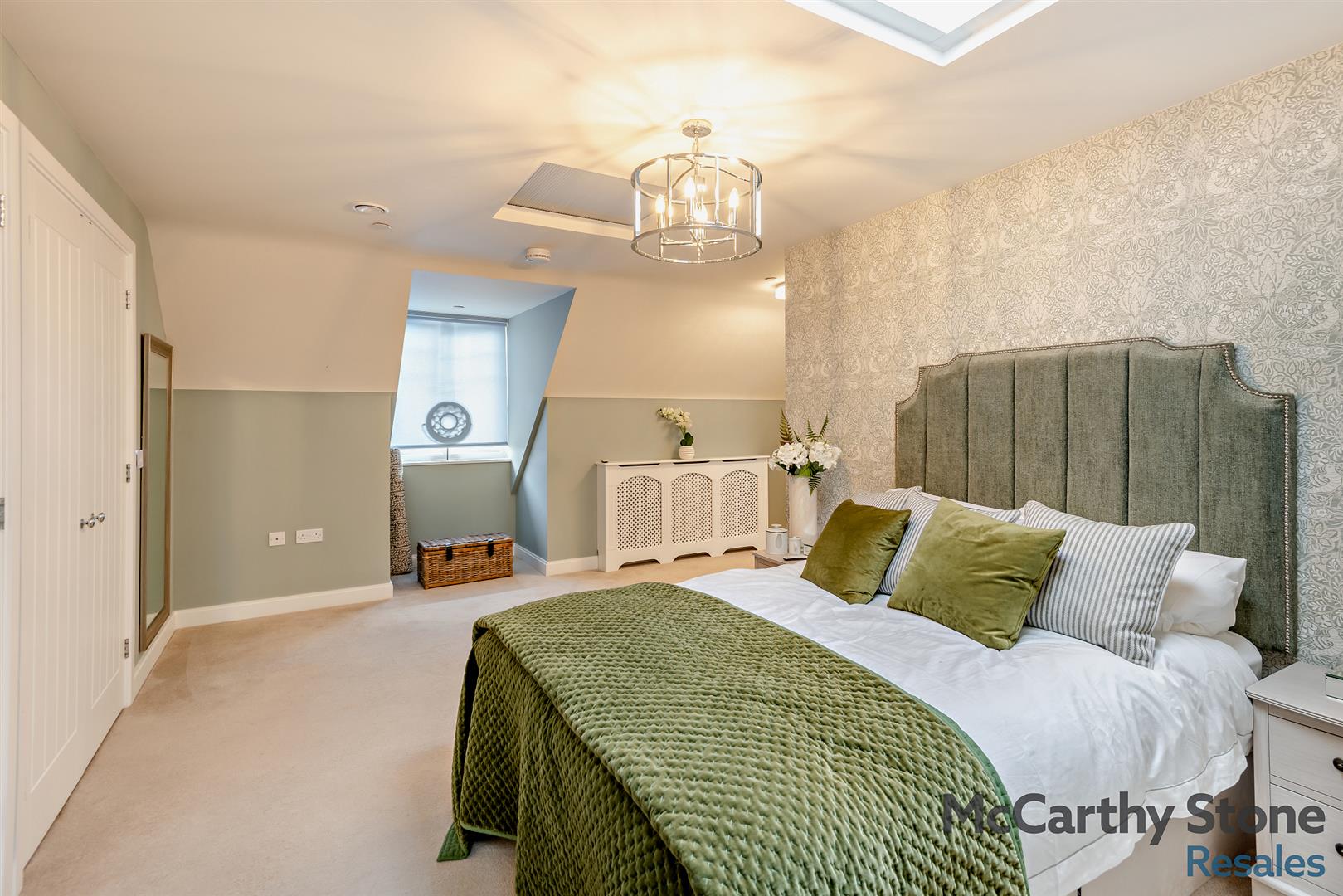 Westpole Avenue, Barnet