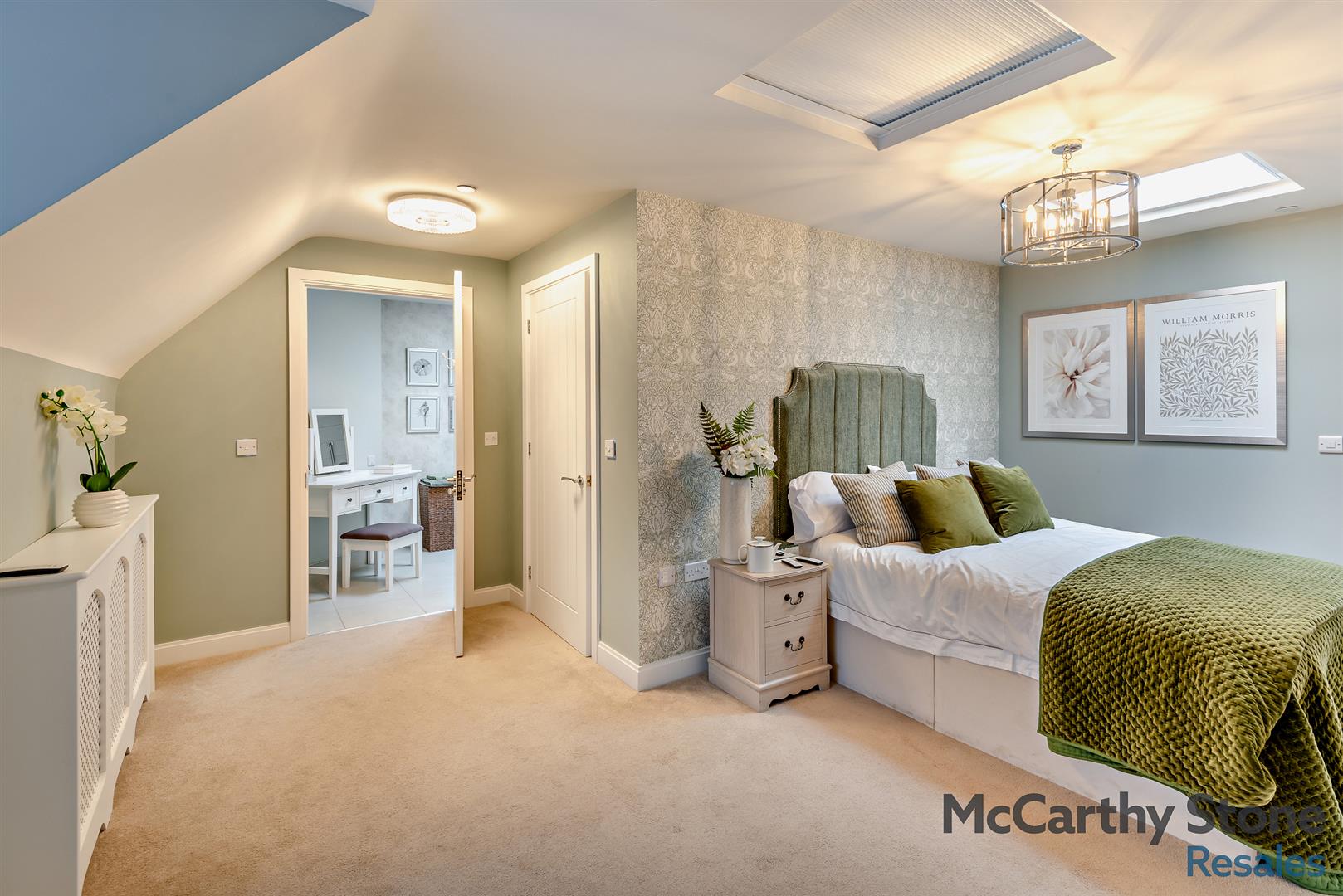 Westpole Avenue, Barnet