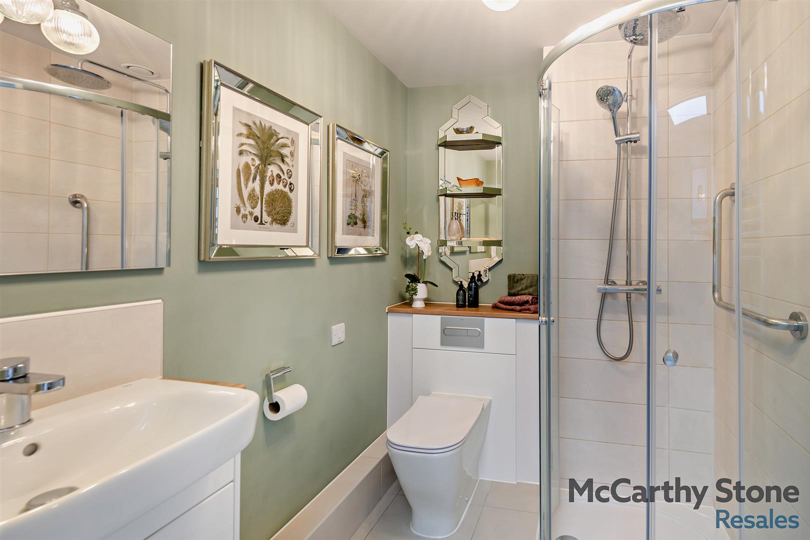 Westpole Avenue, Barnet