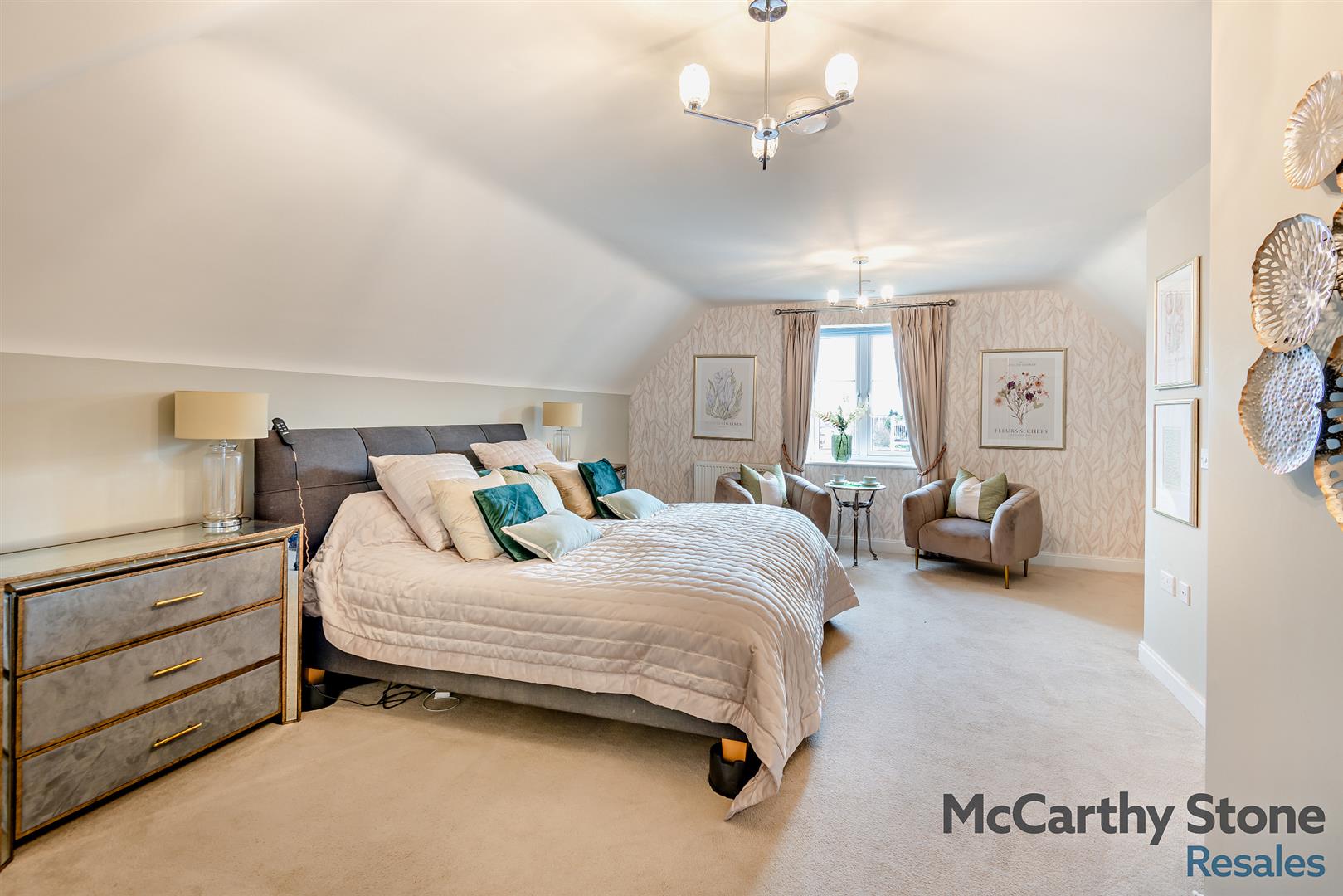 Westpole Avenue, Barnet