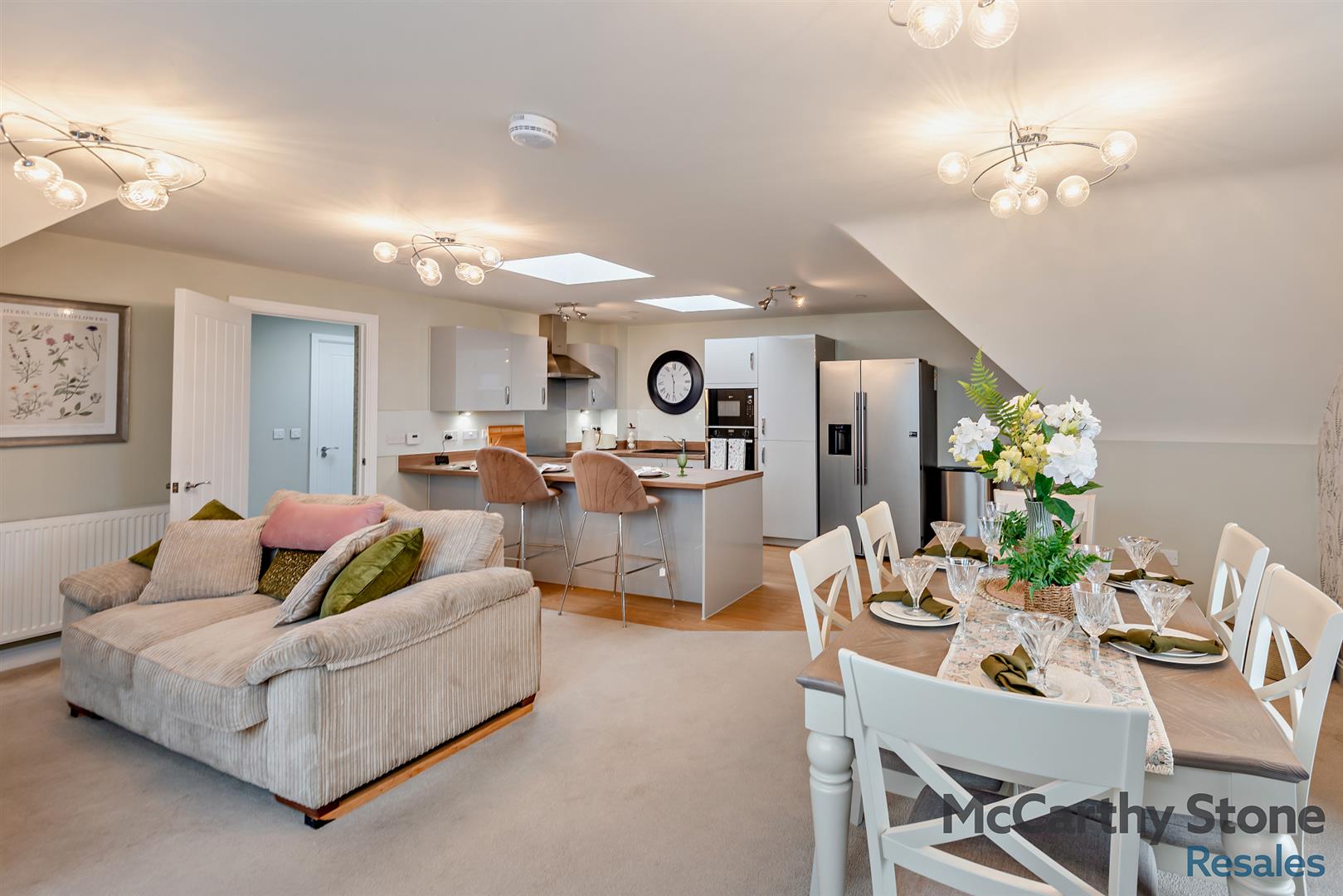 Westpole Avenue, Barnet