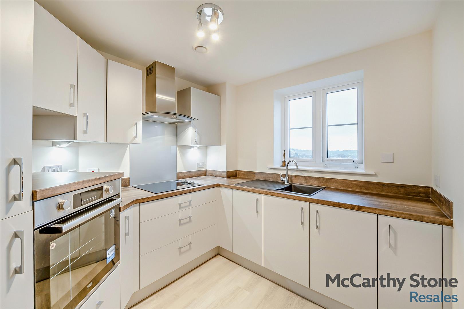 The Curlews, Merchant Avenue, Exmouth