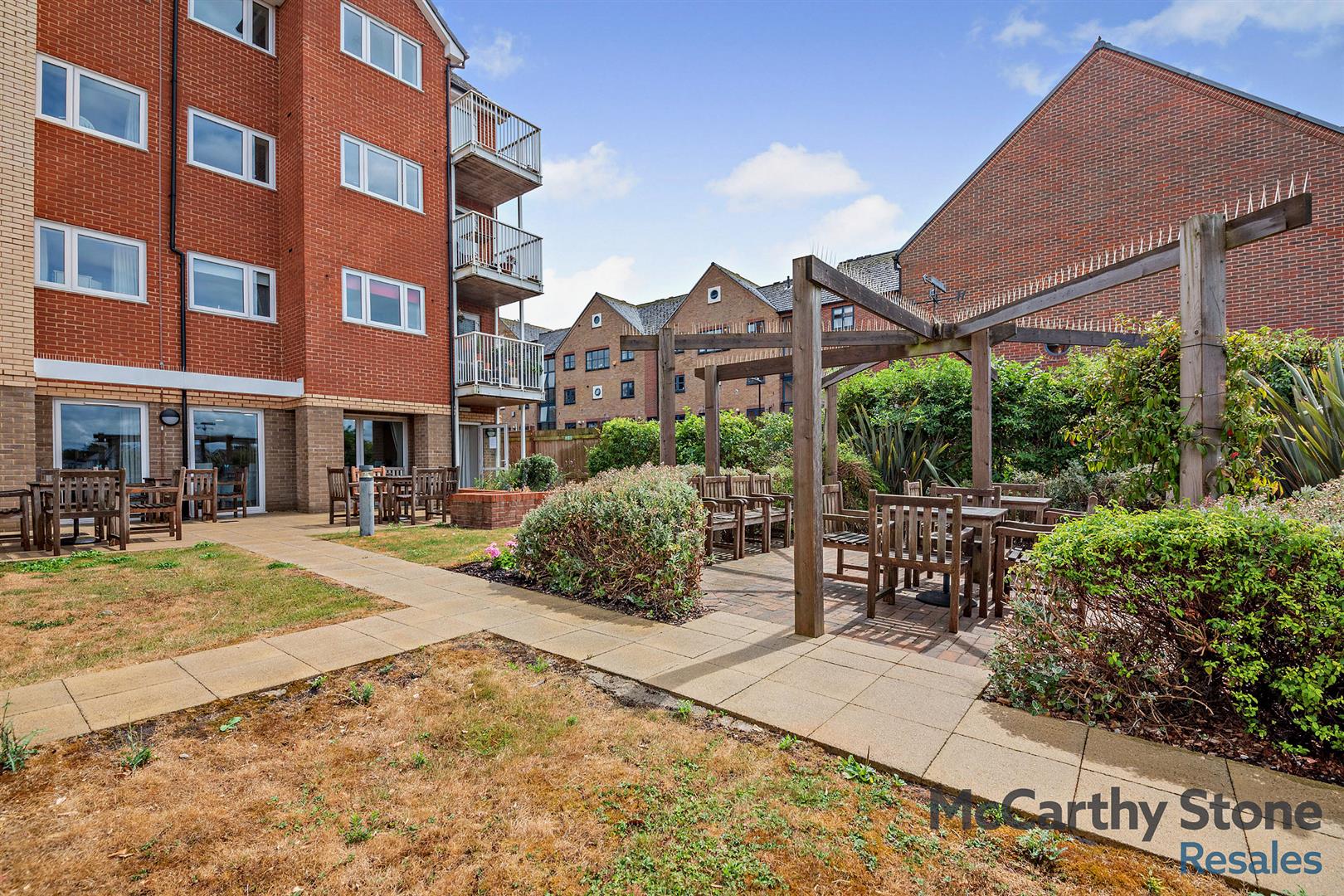 The Boathouse Riverdene Place, Bitterne Park, Southampton