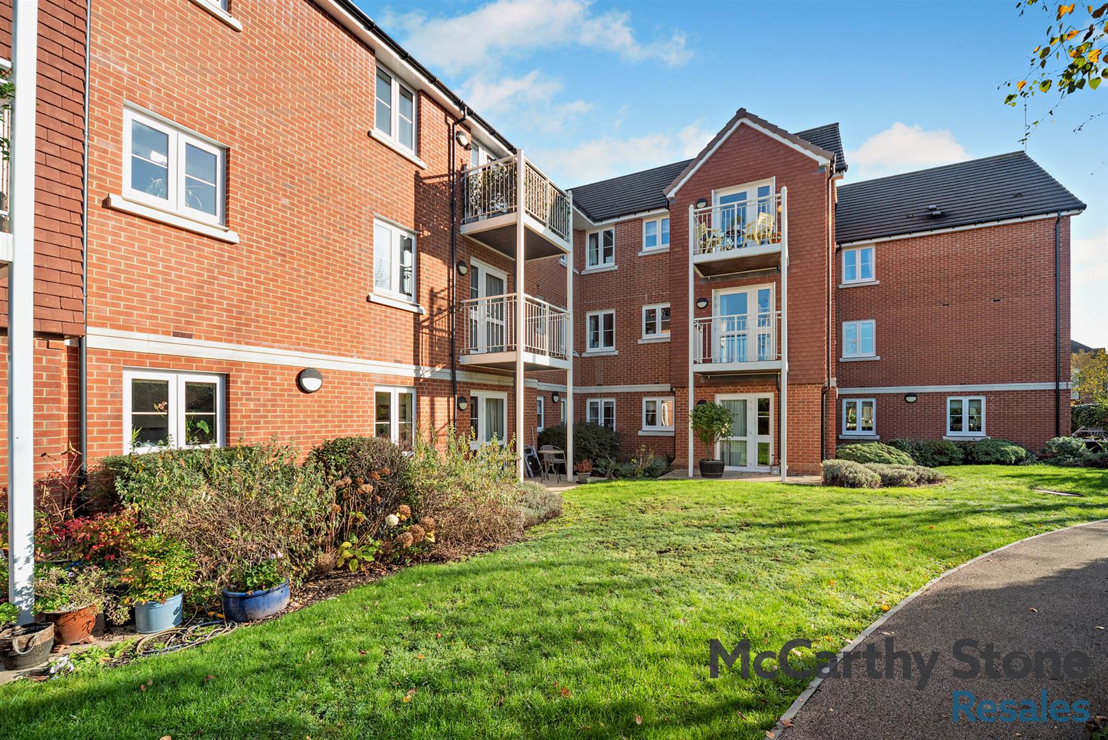 Queens Gate, Wellington Road, Wokingham