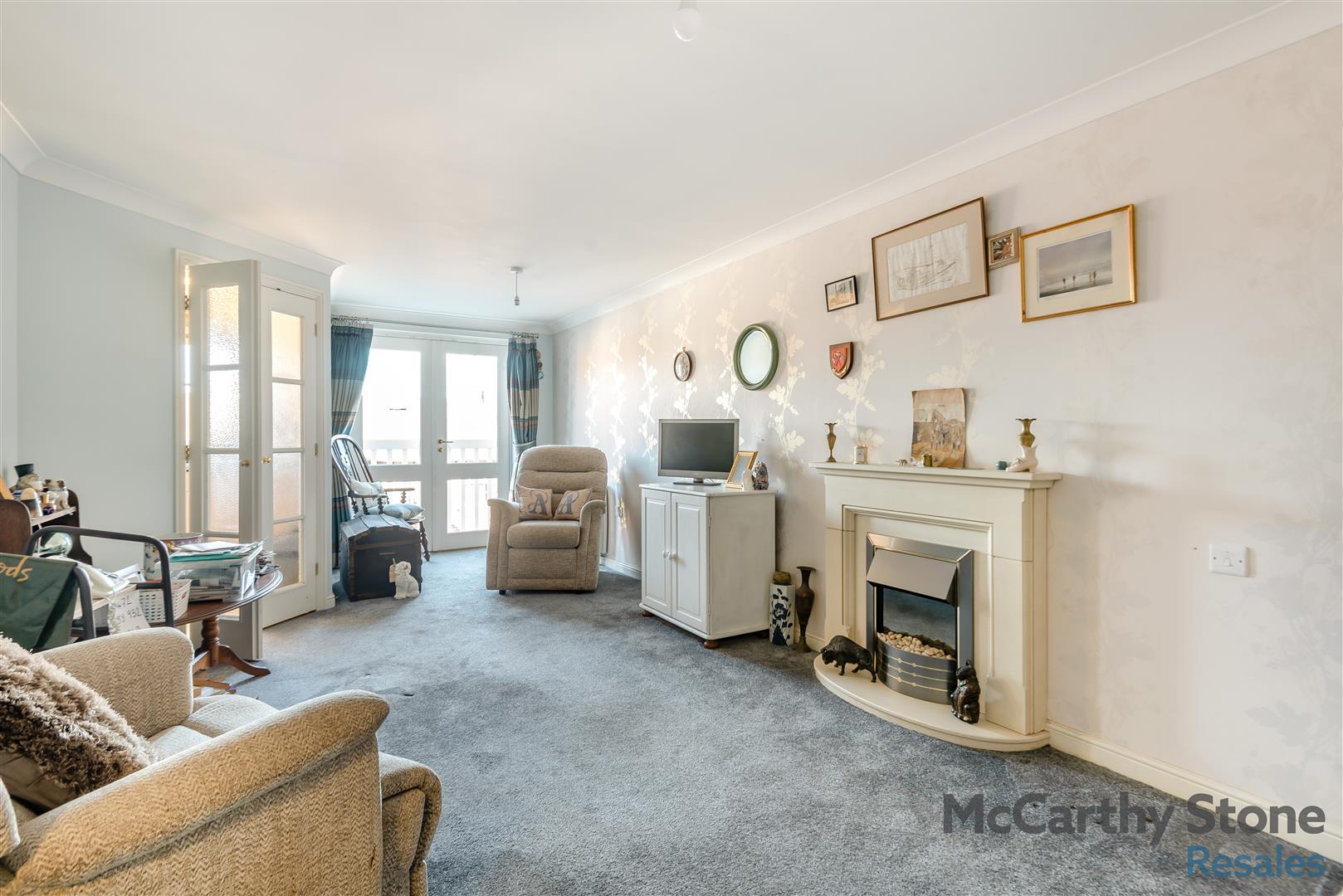 Caen Stone Court, Queen Street, Arundel