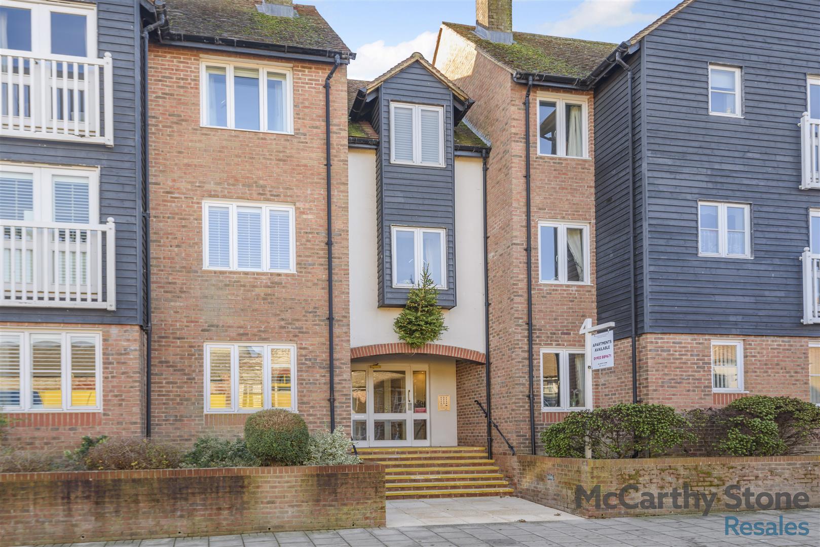 Caen Stone Court, Queen Street, Arundel