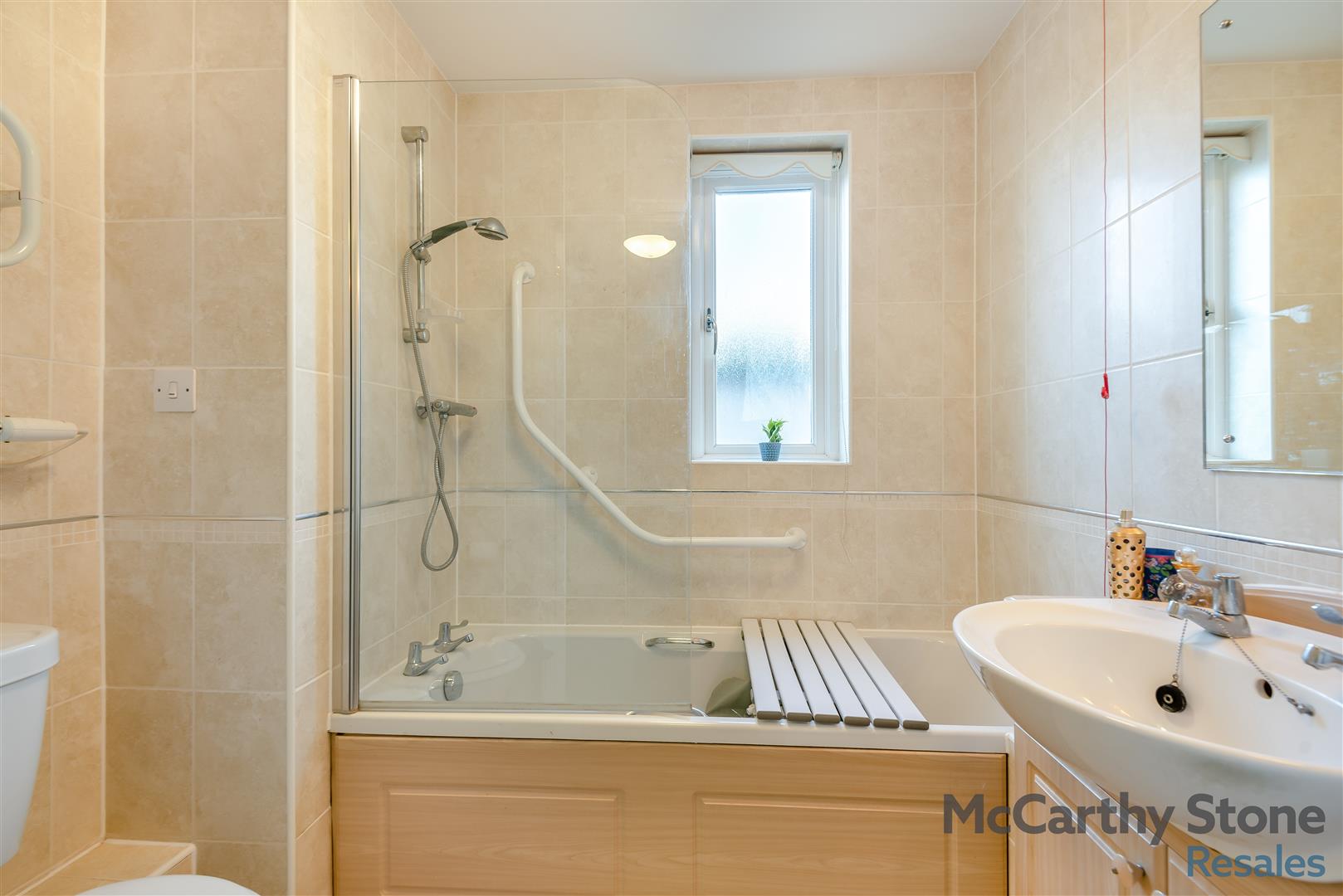 Caen Stone Court, Queen Street, Arundel