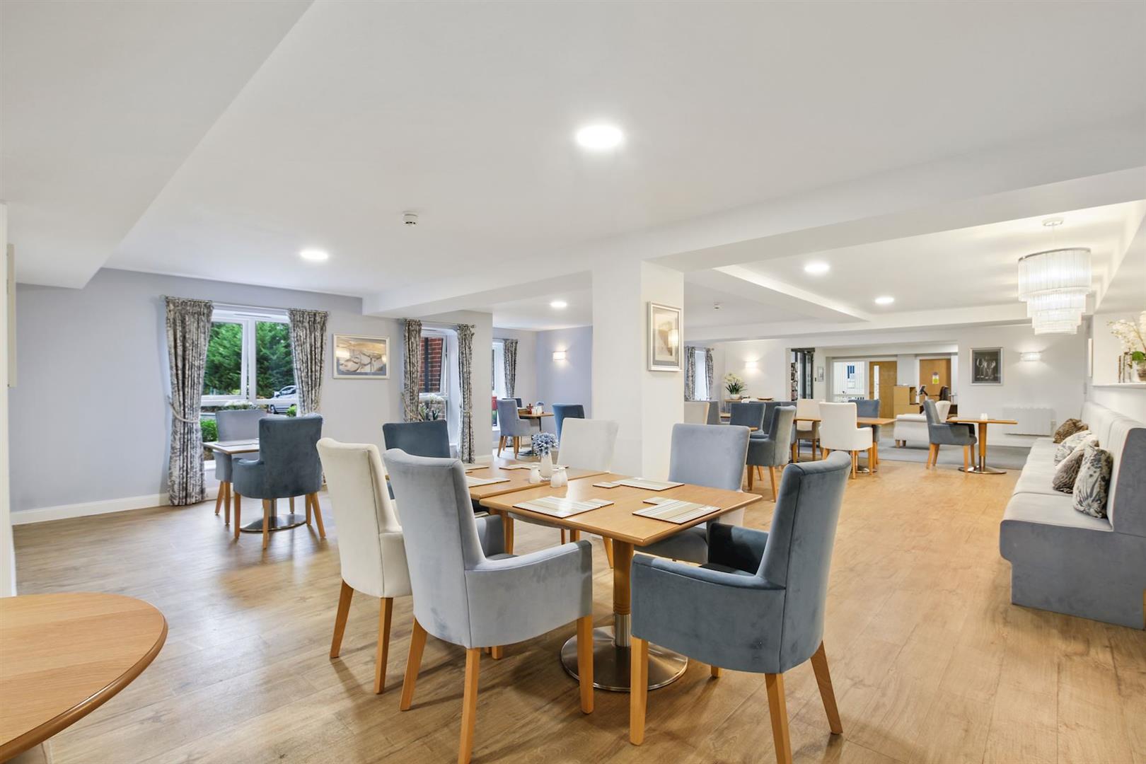 Birch Place, Dukes Ride, Crowthorne, RG45 6GT