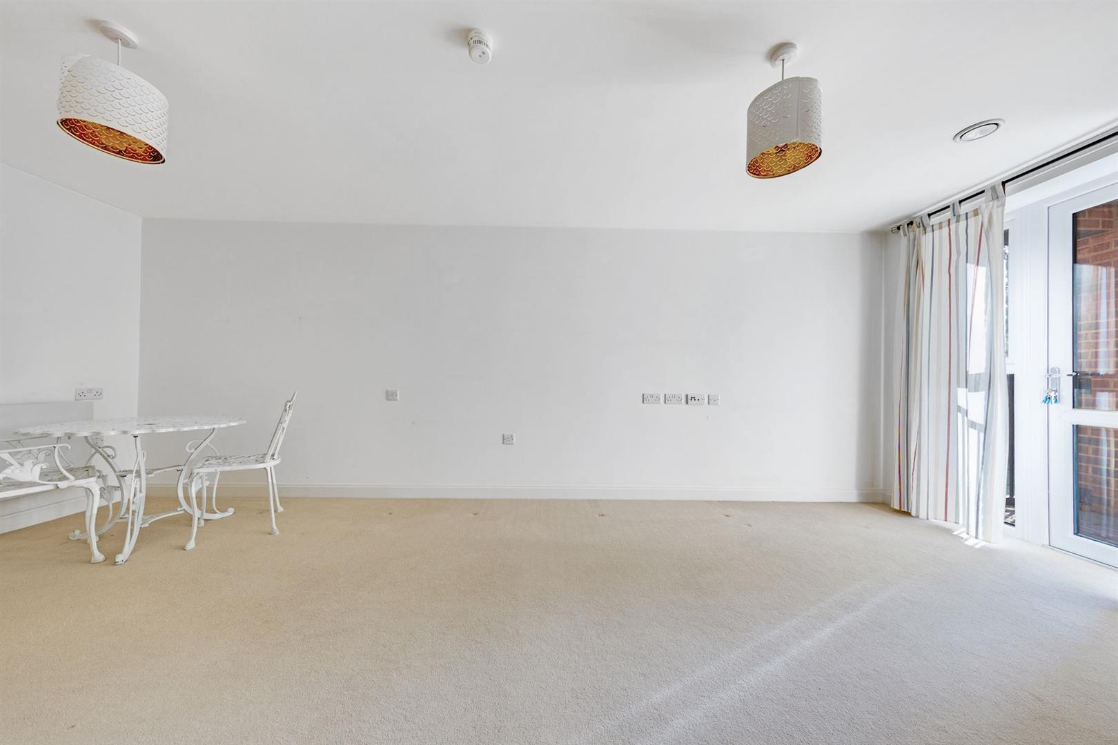 Birch Place, Dukes Ride, Crowthorne, RG45 6GT