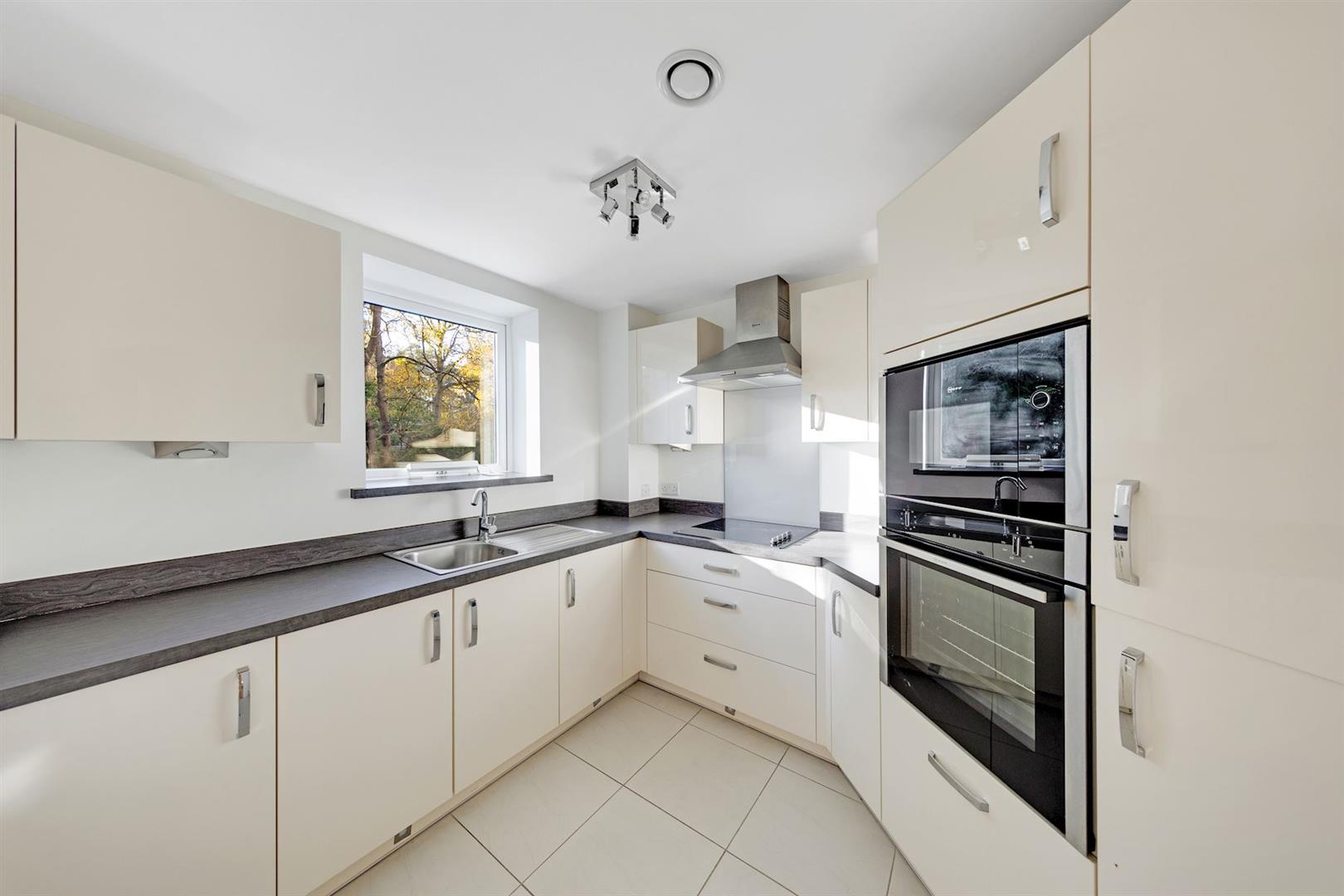 Birch Place, Dukes Ride, Crowthorne, RG45 6GT