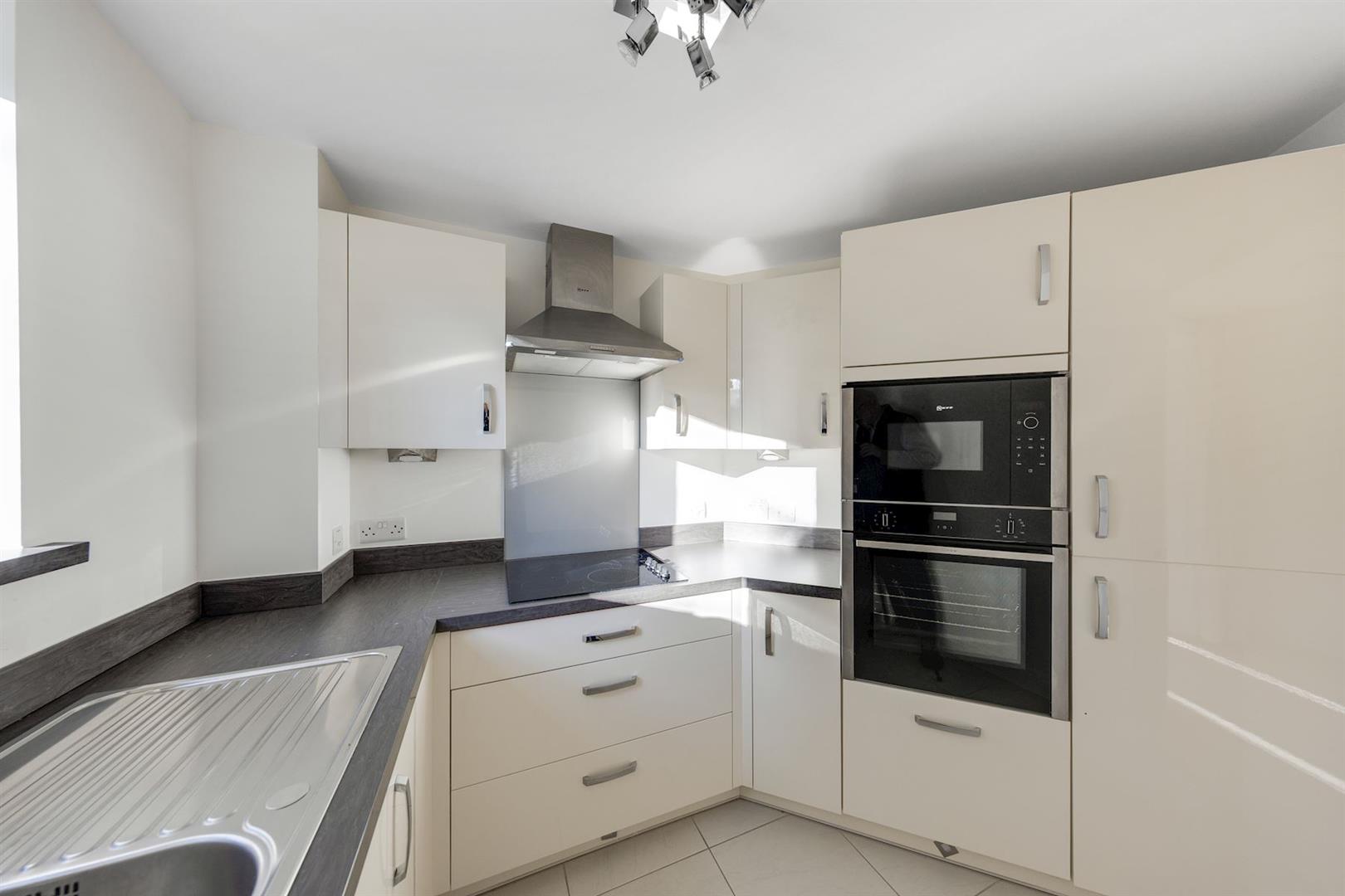 Birch Place, Dukes Ride, Crowthorne, RG45 6GT